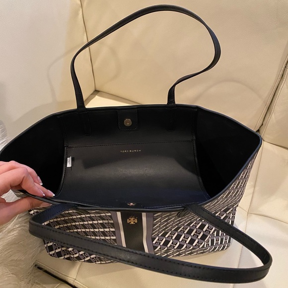 Tory Burch Tote | Geo Logo with Stripe | Black Gray & White - Picture 13 of 16